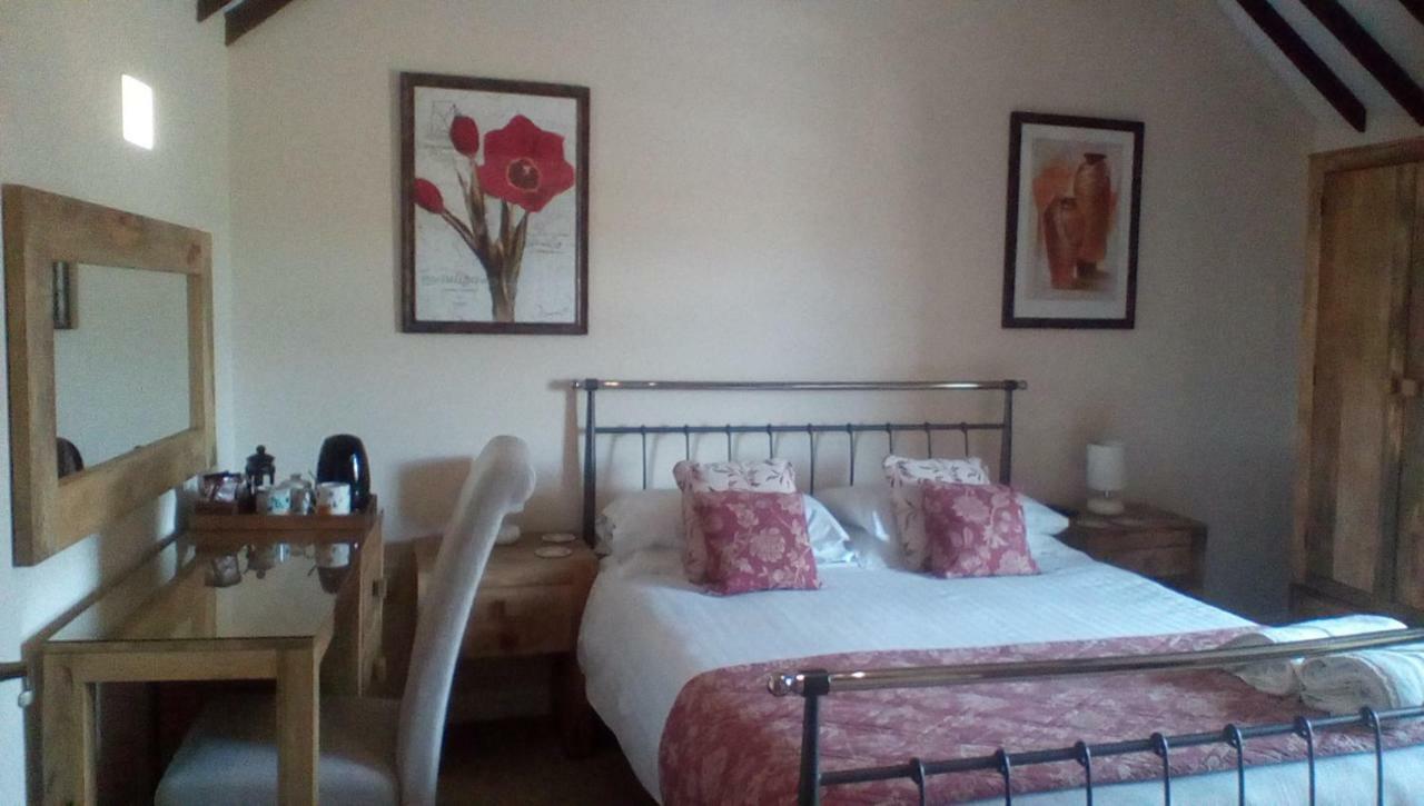 The Lincolnshire Poacher Inn Metheringham Exteriör bild