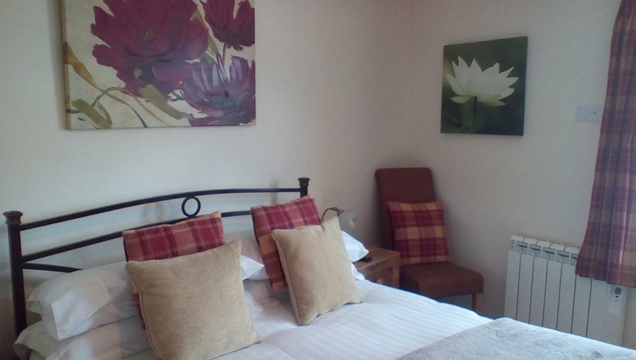The Lincolnshire Poacher Inn Metheringham Exteriör bild