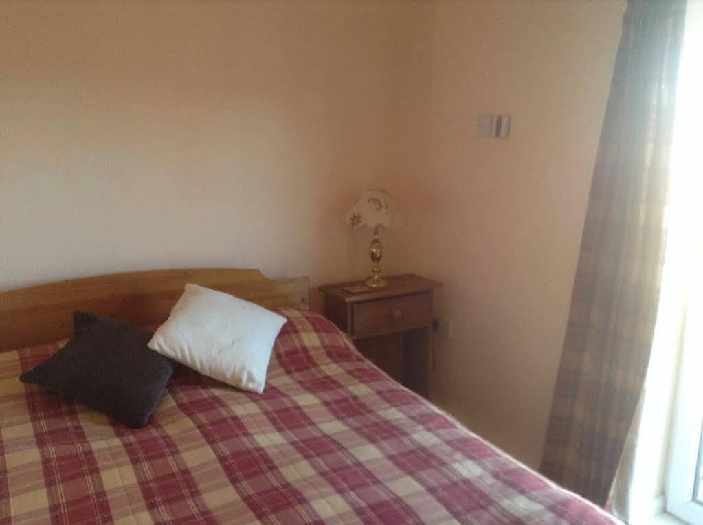 The Lincolnshire Poacher Inn Metheringham Exteriör bild